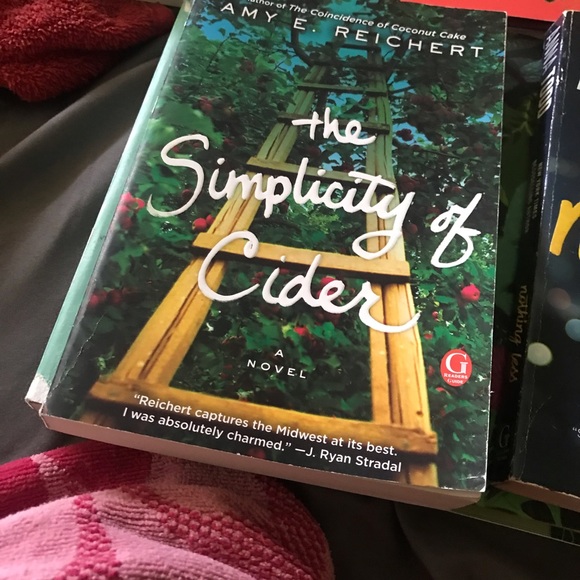 Book bundle. - Picture 3 of 3